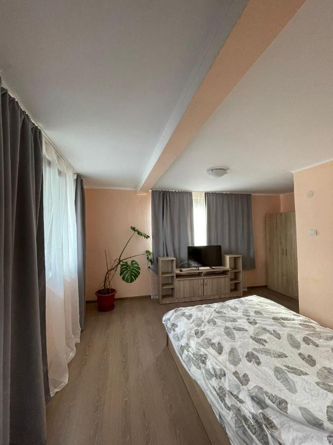Апартаменты Casa Noastra Кэлимэнешти Экстерьер фото